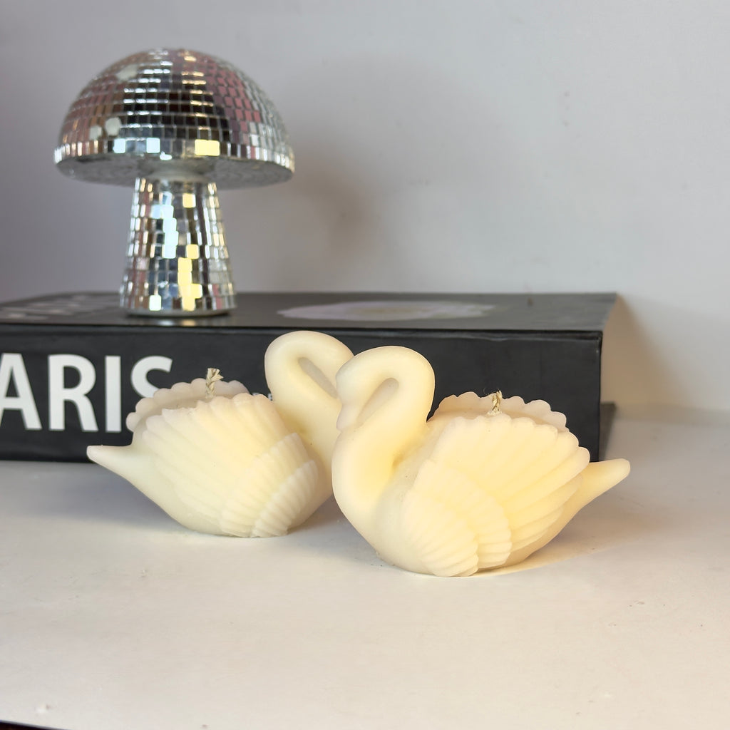 Swan Candle🦢