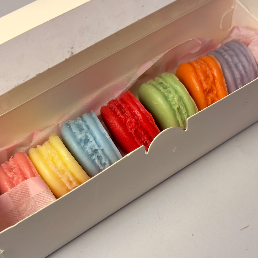 Macaron Candle